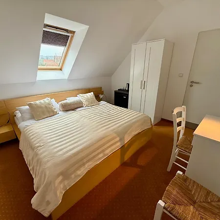 招待所 斯伦可卡旅馆 布拉迪斯拉发