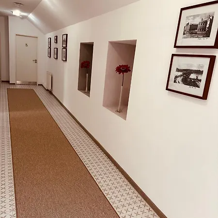 招待所 斯伦可卡旅馆 布拉迪斯拉发